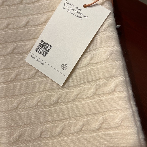 NWT Quince Ivory Cable Knit Cashmere Pillow Cover - Picture 9 of 10